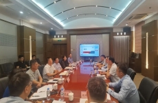 深圳資本運營集團國科坪合基金總經理殷偉容一行來訪煙臺萊山區政府及煙臺金正環保參觀交流